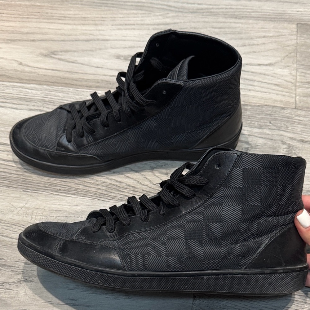 Louis Vuitton Black Men's Sneakers - Picture 5 of 6